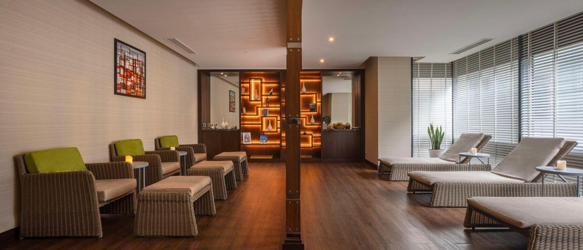 Hotel Hilton Batumi Exterior foto The spa at the hotel
