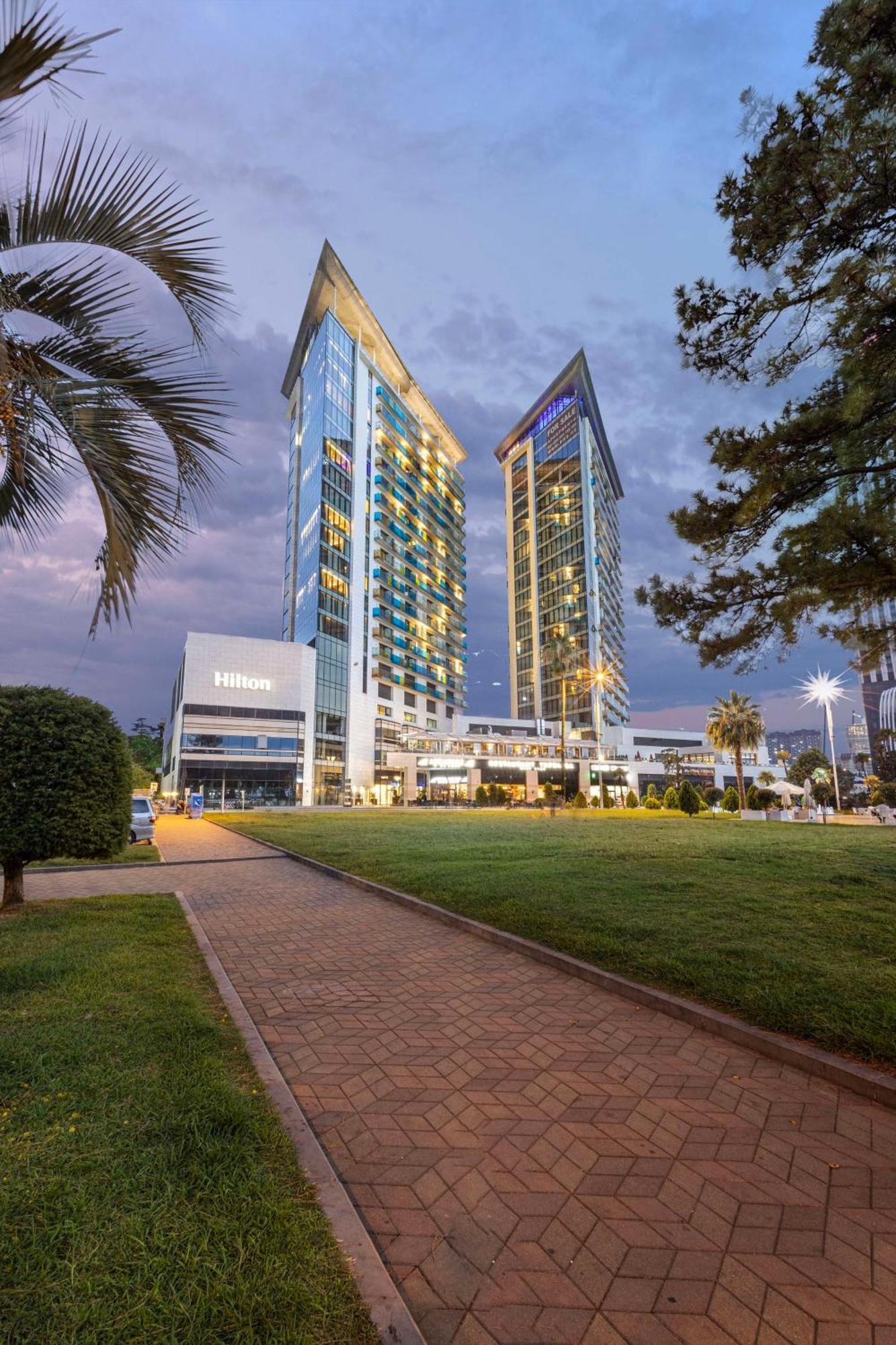 Hotel Hilton Batumi Exterior foto Hilton İzmir